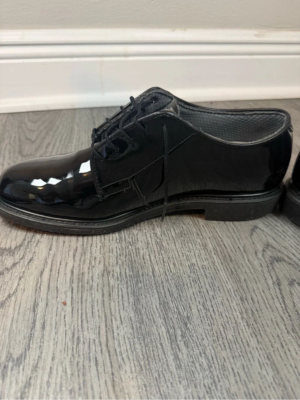 Men's Black Patent Lace-Up Dress Shoes